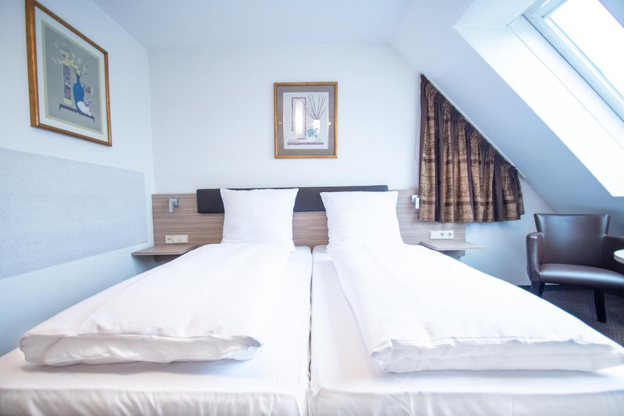 Taste Smart Hotel Backnang Exteriör bild